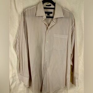 Nice large men’s dress shirt. Worn once
